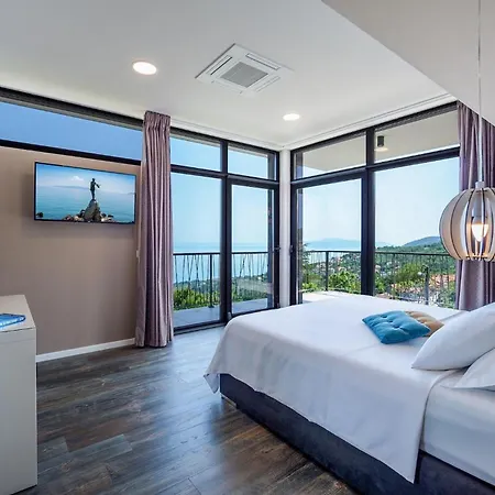 The View בית נופש