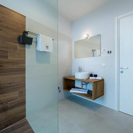 بيت للعطل The View